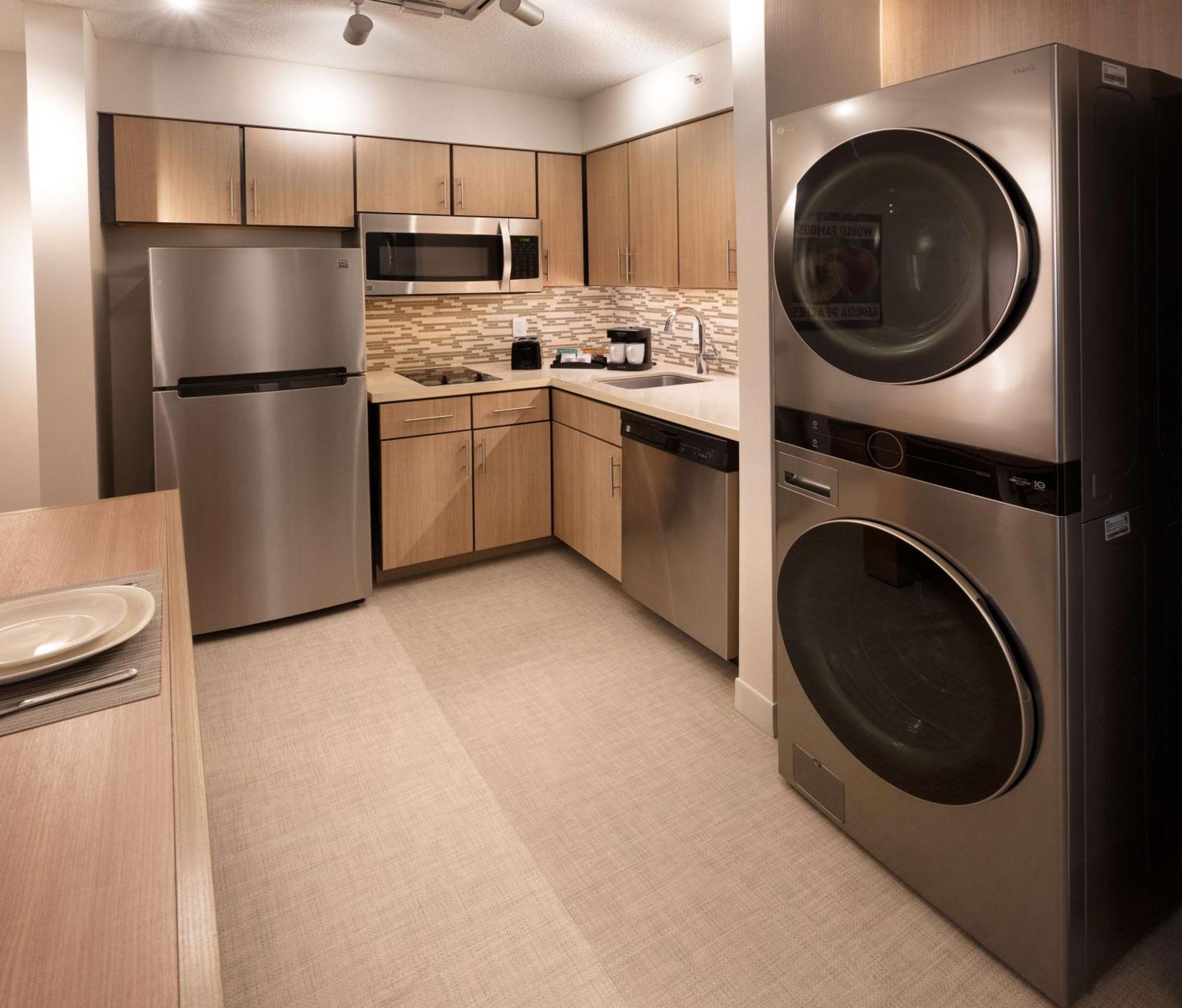 Hotel Homewood By Hilton Buckhead Pharr Road 3*