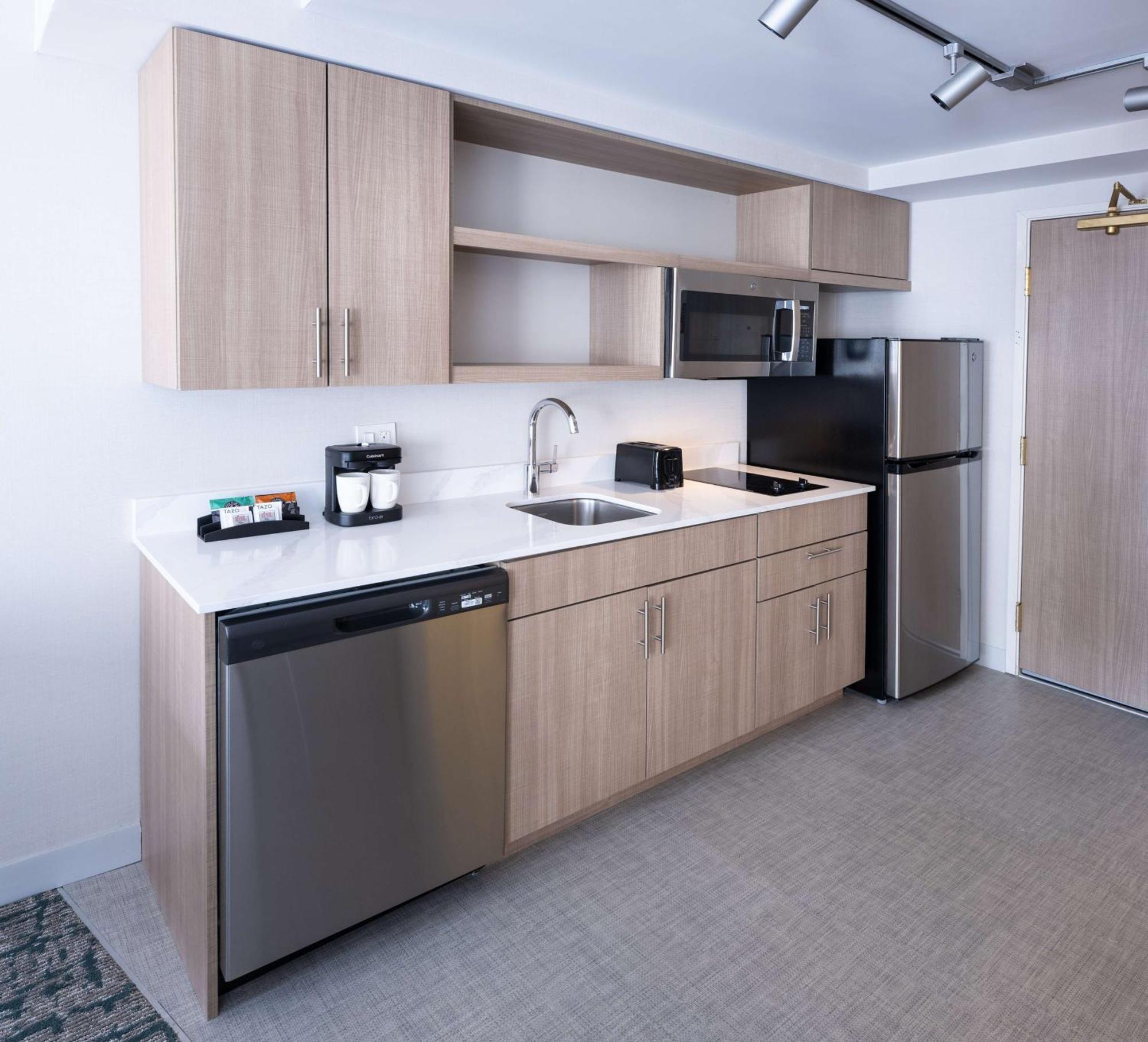 Hotel Homewood By Hilton Buckhead Pharr Road 3*