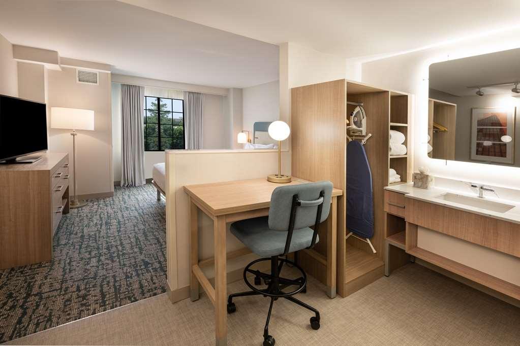 Homewood By Hilton Buckhead Pharr Road Hotel 3*